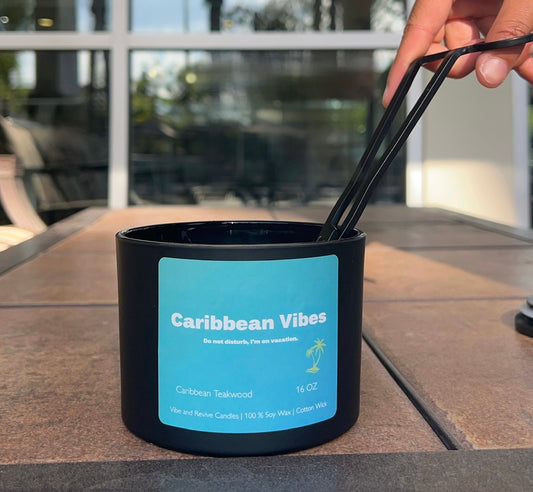 Caribbean Teakwood Soy Candle – Warm Woods & Tropical Escape