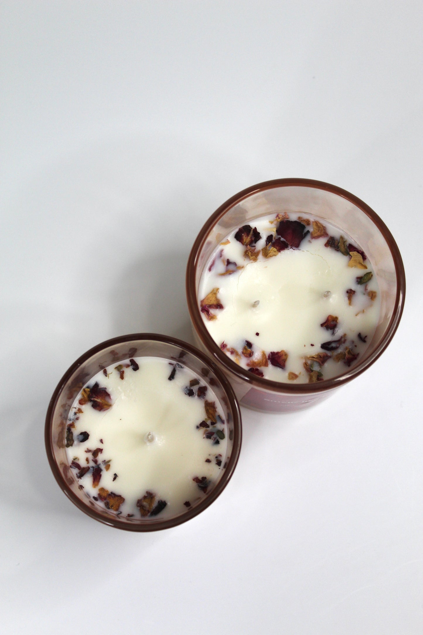Rose Labdanum Soy Candle – Romantic Rose & Warm Amber Woods